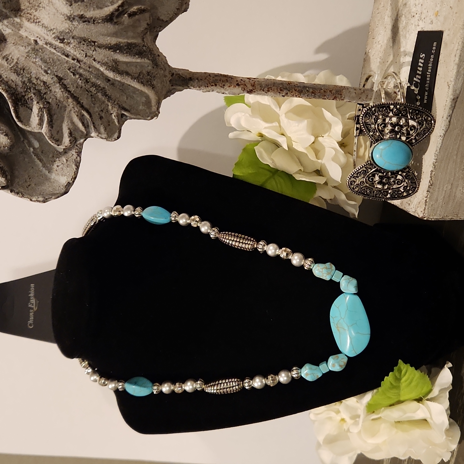 Southwestern Necklace Bangle 10$
